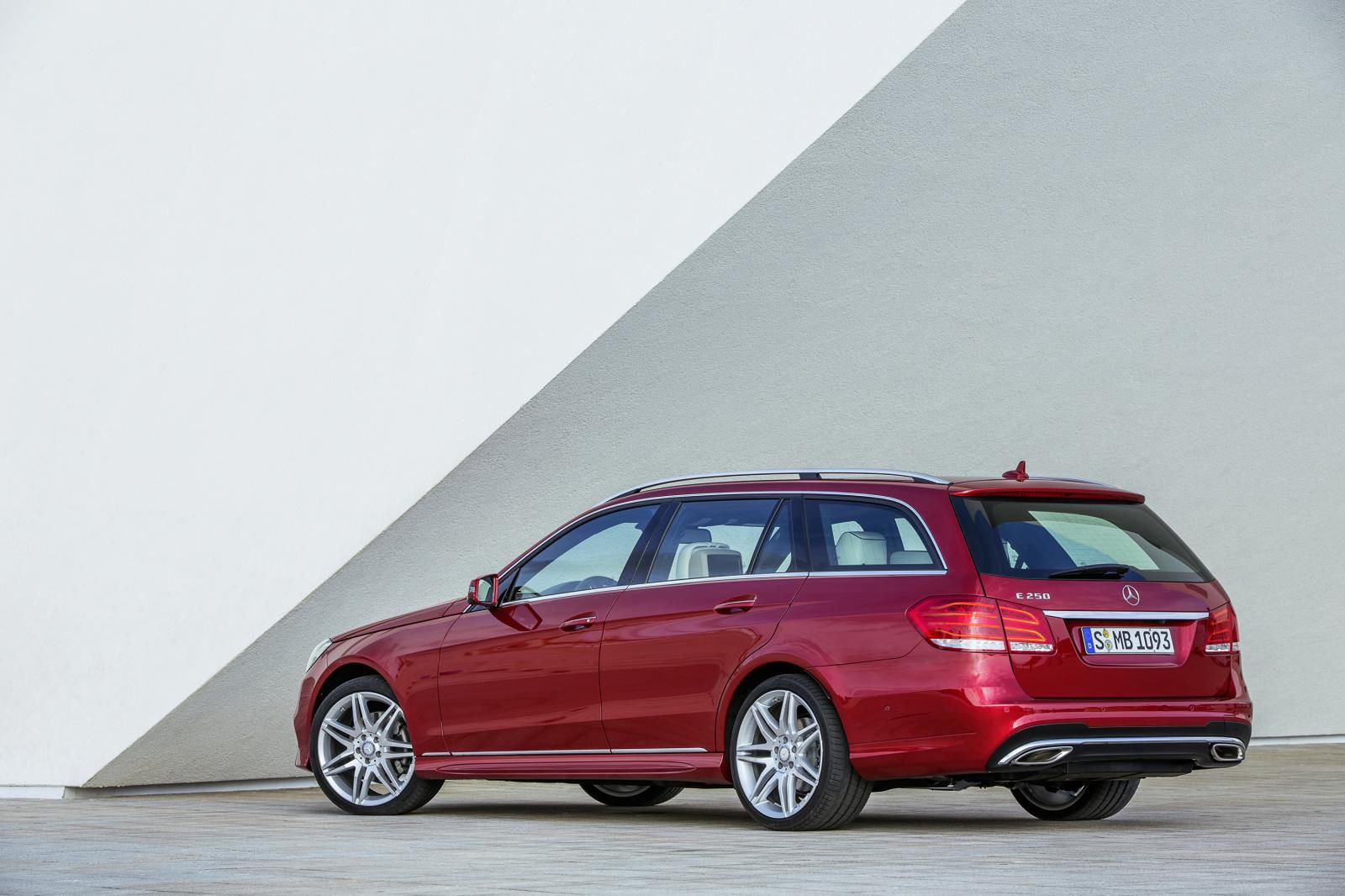 2014 Mercedes-Benz Klasy E [galeria] 19