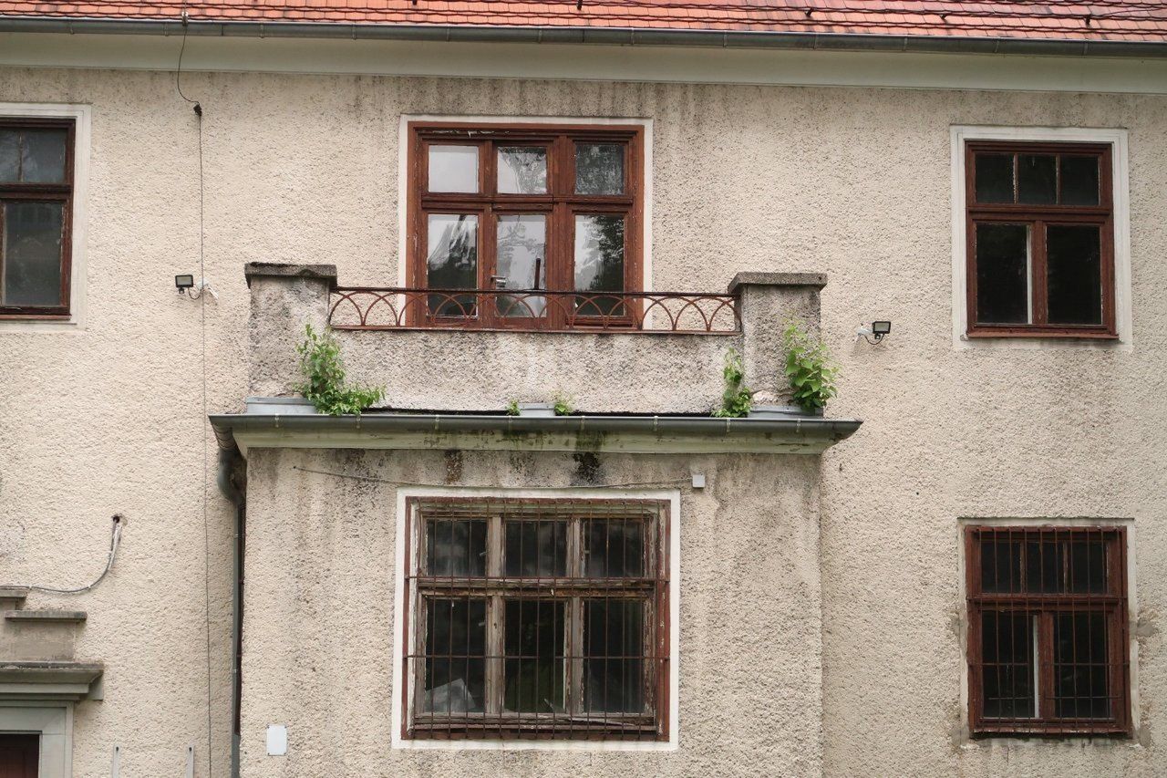 W budynku po komisariacie nr 5 w Wałbrzychu powstanie Biuro Obsługi Klienta MZB