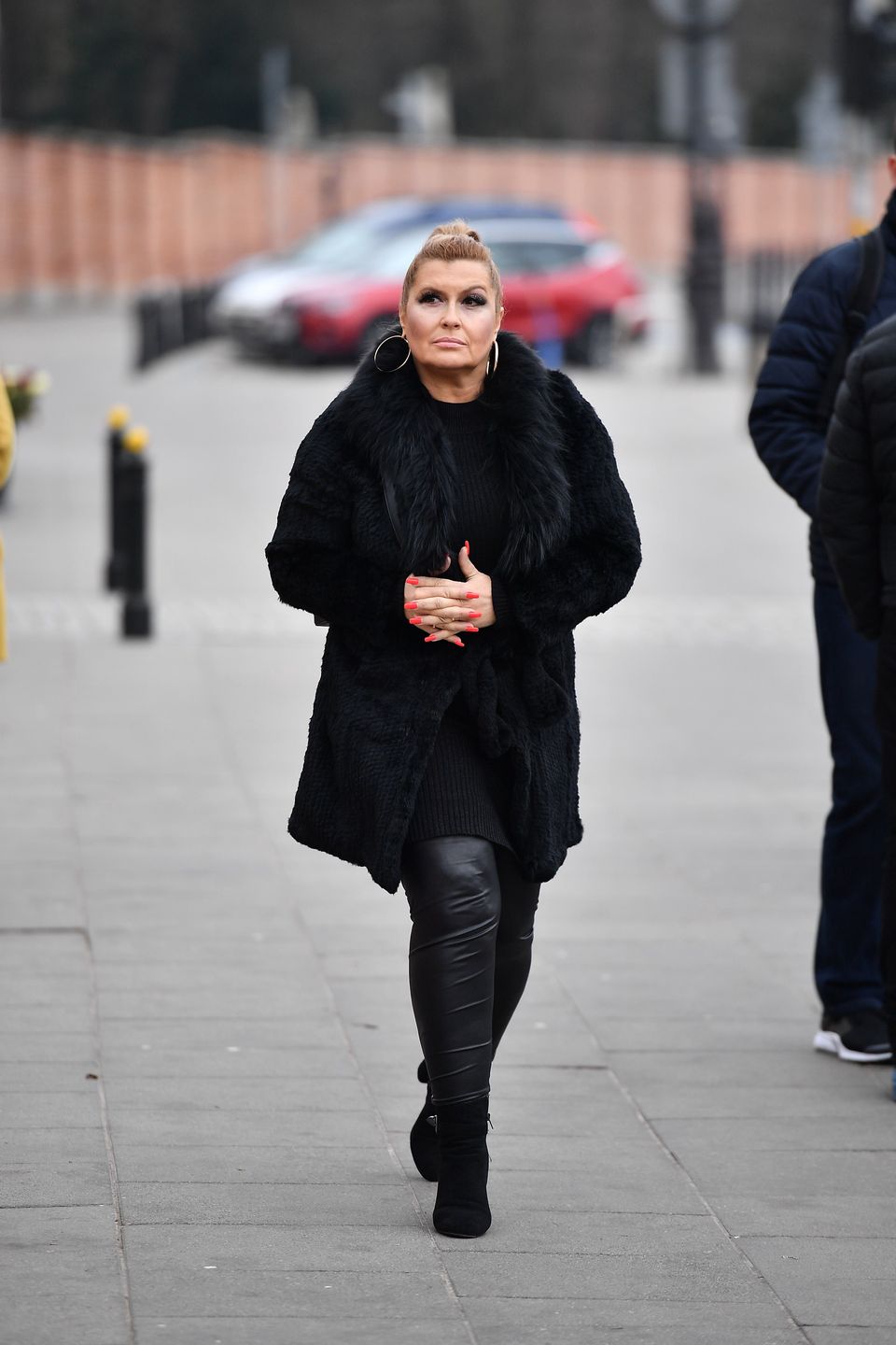 Pogrzeb Emiliana Kamińskiego. Katarzyna Skrzynecka żegna aktora