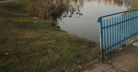 Tonął w lodowatej wodzie. Po 19 dniach stał się cud