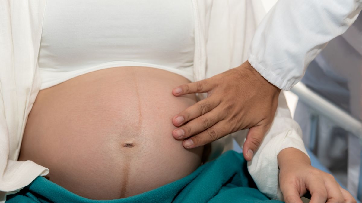 Przeciwwskazania do porodu naturalnego można podzielić na względne i bezwzględne