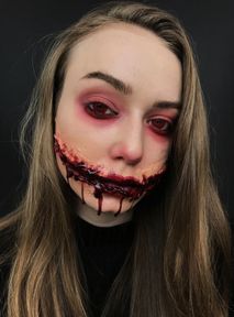 Halloween online - mamy dla Was tutorial na mega przerażający makijaż!