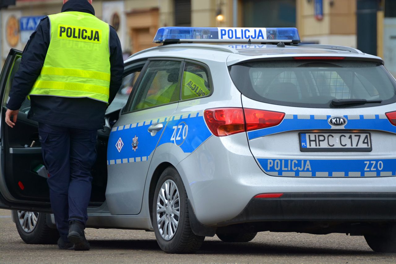 Myszków: Niebezpieczna jazda. Pijany 31-latek zatrzymany na hulajnodze, dostał wysoki mandat