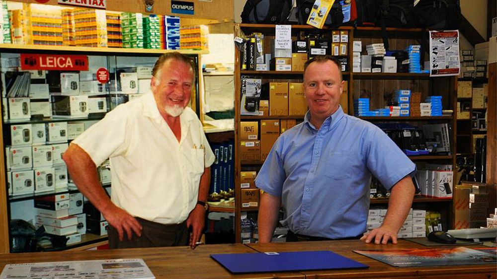 Skradziono sprzęt Leiki warty miliony. Właściciele sklepu proszą o pomoc 1