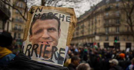 Prezydent Macron studzi nastroje. Padła deklaracja ws. reformy emerytalnej