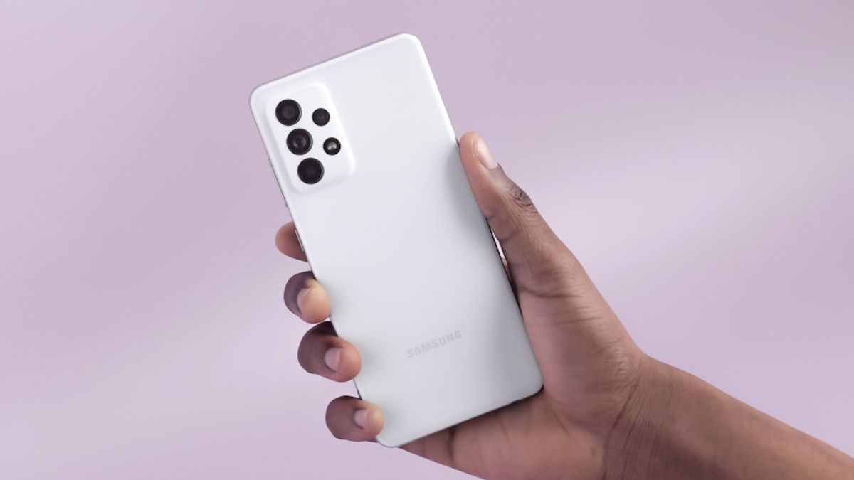 Galaxy A52s 5G oficjalnie. Samsung wprowadził dwie zmiany 1