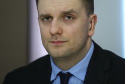 Długi, wspólnicy zarzucający oszustwo, handel maseczkami i powoływanie się na wpływy. Oto tajemnice ministra Łukasza Mejzy