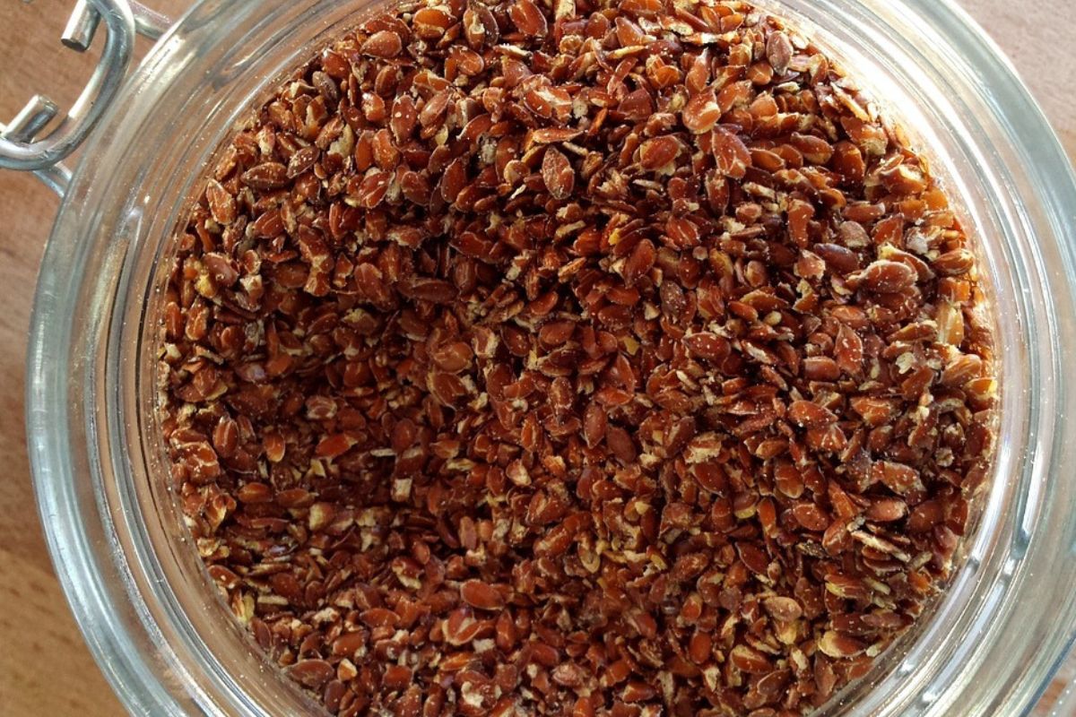 What is the best time to consume flaxseed?