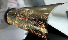 LG pokaże ekran OLED zwijany jak papier (wideo)
