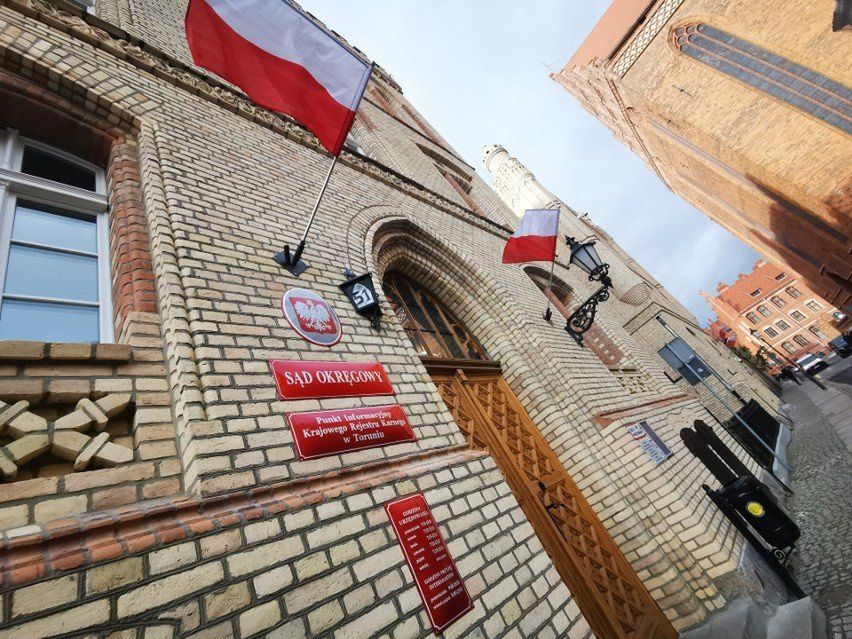 Wniosek prokuratury o umorzenie sprawy Litwina podejrzanego o próbę zabójstwa dwóch przypadkowych kobiet na ulicach Grudziądza właśnie trafił do Sądu Okręgowego w Toruniu. Okazało się, że mężczyzna jest chory psychicznie i był niepoczytalny.