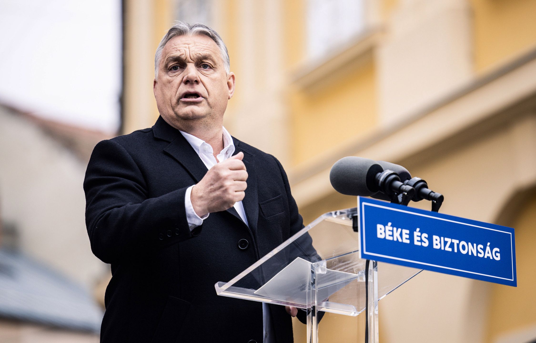 Hungary's Premier Viktor Orban Final Campaign Speech Before Vote
Bloomberg
hungarian, european, hungary government, bloomberg politics, euro members, emea, e.u., eu