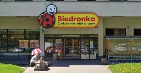 Będą walić do Biedronki drzwiami i oknami. "Limit dzienny - 4 opakowania"