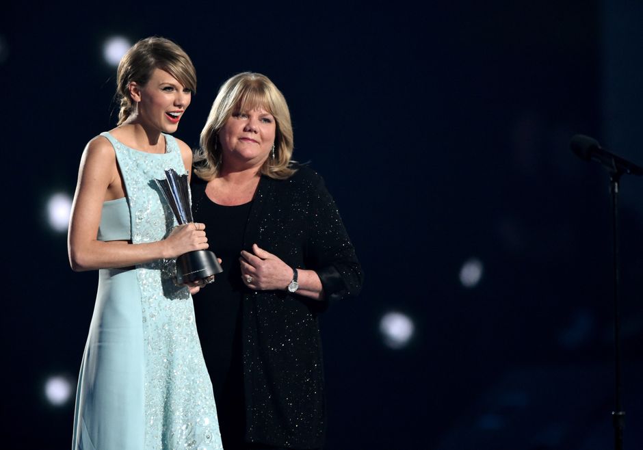 Taylor Swift i jej mama Andrea Swift