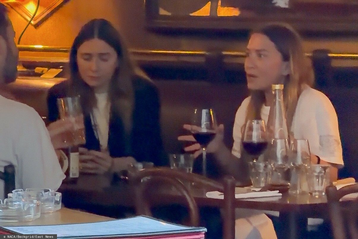Mary-Kate i Ashley Olsen na lunchu w Paryżu