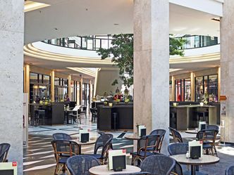 Gospodarka wraca na swoje tory. "Udało się większą część przedsiębiorstw przeprowadzić przez kryzys"