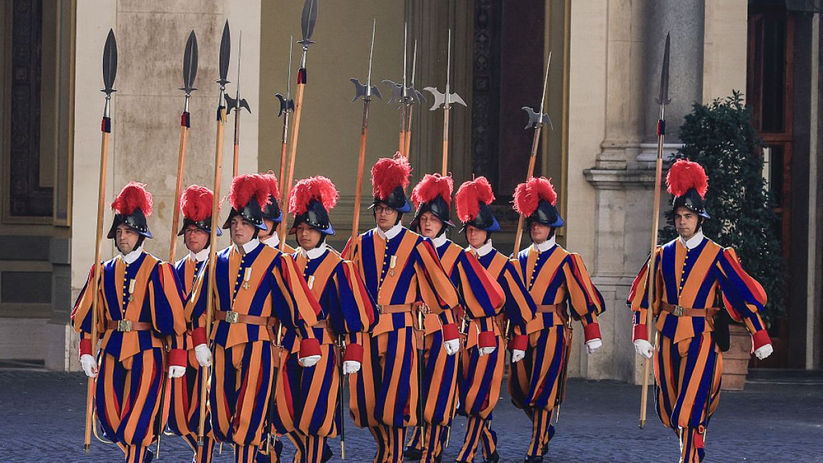 Gwardzista splunął w kierunku kobiet pochodzenia żydowskiego?