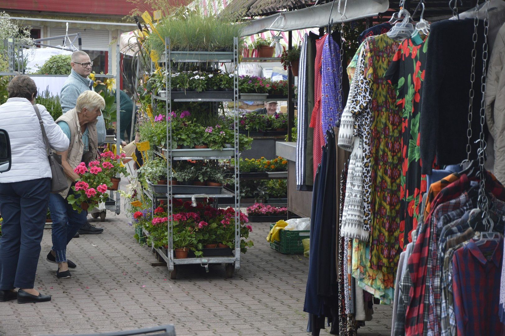 Ceny owoców i warzyw na Targowisku Miejskim spadają.
