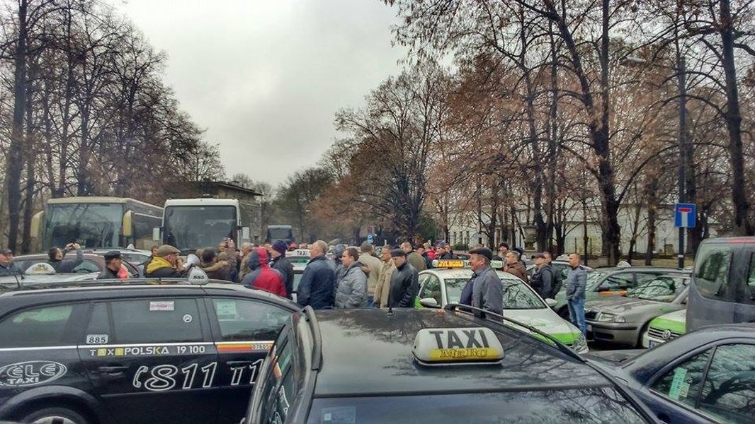 Kolejny protest taksówkarzy. Protest "łagodny", ale utrudnienia w ruchu będą