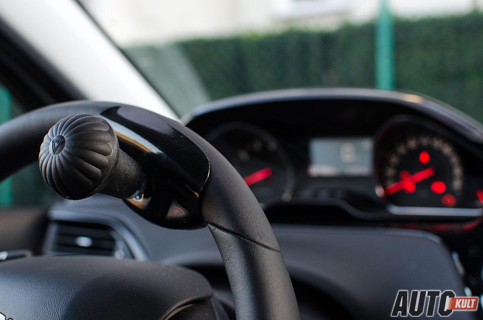 Peugeot 208 1,2 PureTech Active "Bez barier" - test [galeria] 17