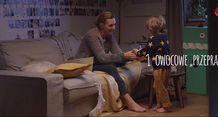 Delecta reklamuje zimowe warianty kisieli Owocowy Kubek