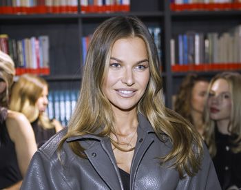 Pochwaliła się paznokciami. "Milky nails" to hit wiosny 2026