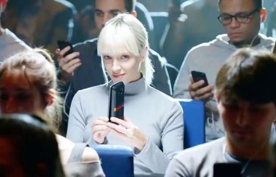 Szerokie możliwości Moto Z Droid w reklamie Motoroli (wideo)