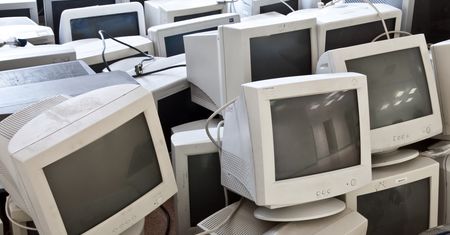 Monitor z Sejmu, komputer z ZUS-u. Stary sprzęt za grosze - państwo chętnie się go pozbywa