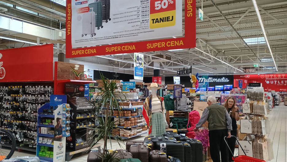 Carrefour wprowadza plecaki podróżne