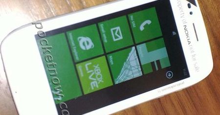 Nokia Sabre na pierwszych zdjęciach. Tak ładna jak 800? [aktualizacja]