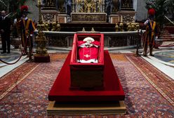 Polak wskazany. Będzie przy zamknięciu trumny papieża