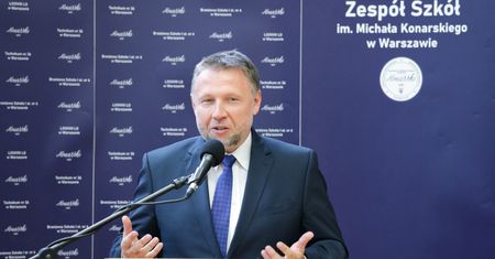 Dostęp cudzoziemców do świadczeń. MSWiA zakończyło pracę