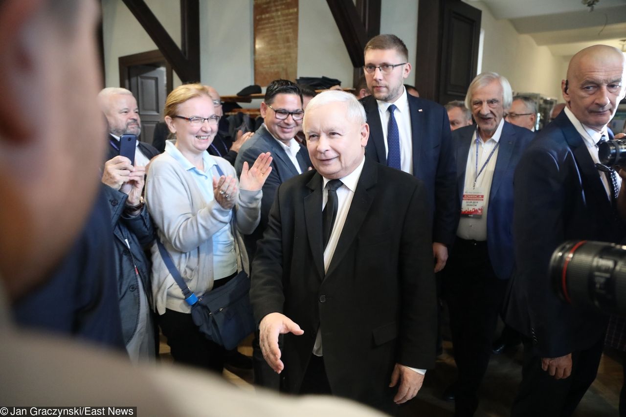 Koronawirus wstrzymuje kongres PiS. Jarosław Kaczyński musi poczekać