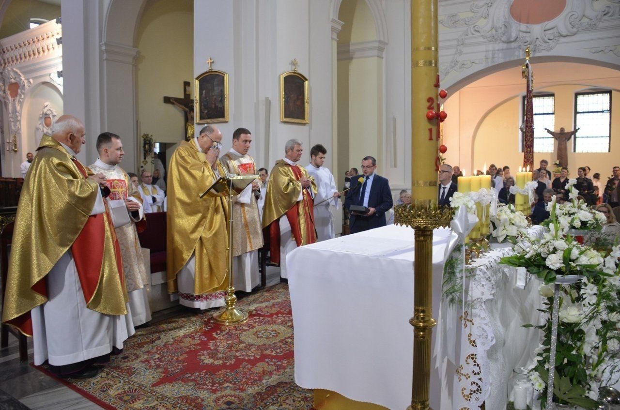 Zmarł ks. Jan Majchrzak, wieloletni proboszcz parafii pw. św. Mikołaja w Lesznie