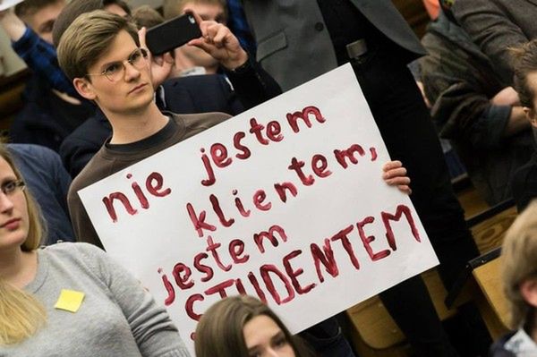 Będzie ciąg dalszy "niedemokratycznego procesu przyjęcia regulaminu" na Uniwersytecie Warszawskim