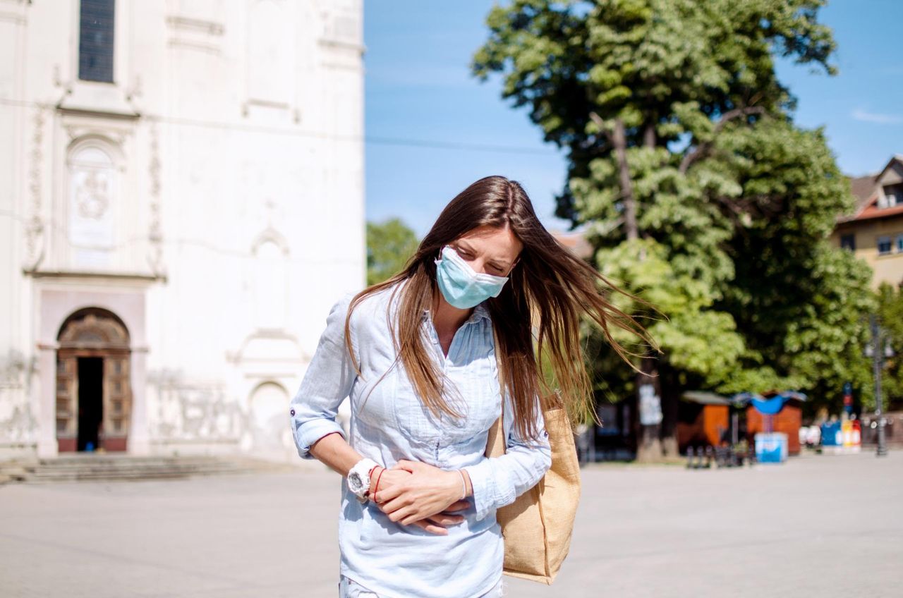 Pocovidowy zespół jelita nadwrażliwego. "Może utrzymywać się do dwóch lat, a nawet dłużej"