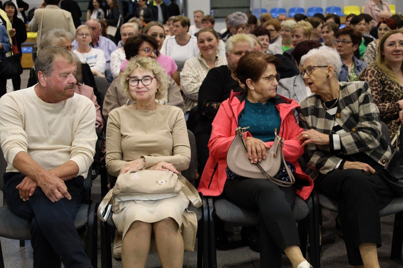 Eleni zaśpiewała w Pleszewie koncert w ramach trasy z okazji 45-lecia swojej obecności na scenie. To było wyjątkowe spotkanie nie tylko z muzyką, ale również z historią życia tej niezwykłej artystki