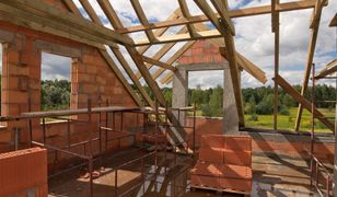 Koszt budowy domu ostro w górę. Pokazali, ile trzeba mieć gotówki