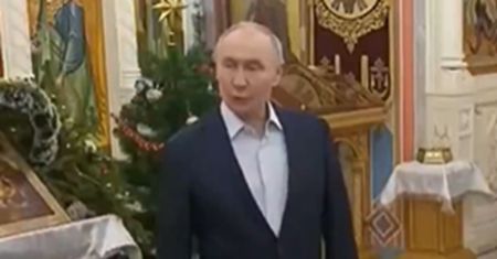"Polecenie Boga". Putin rozmawiał z dziećmi o wojnie