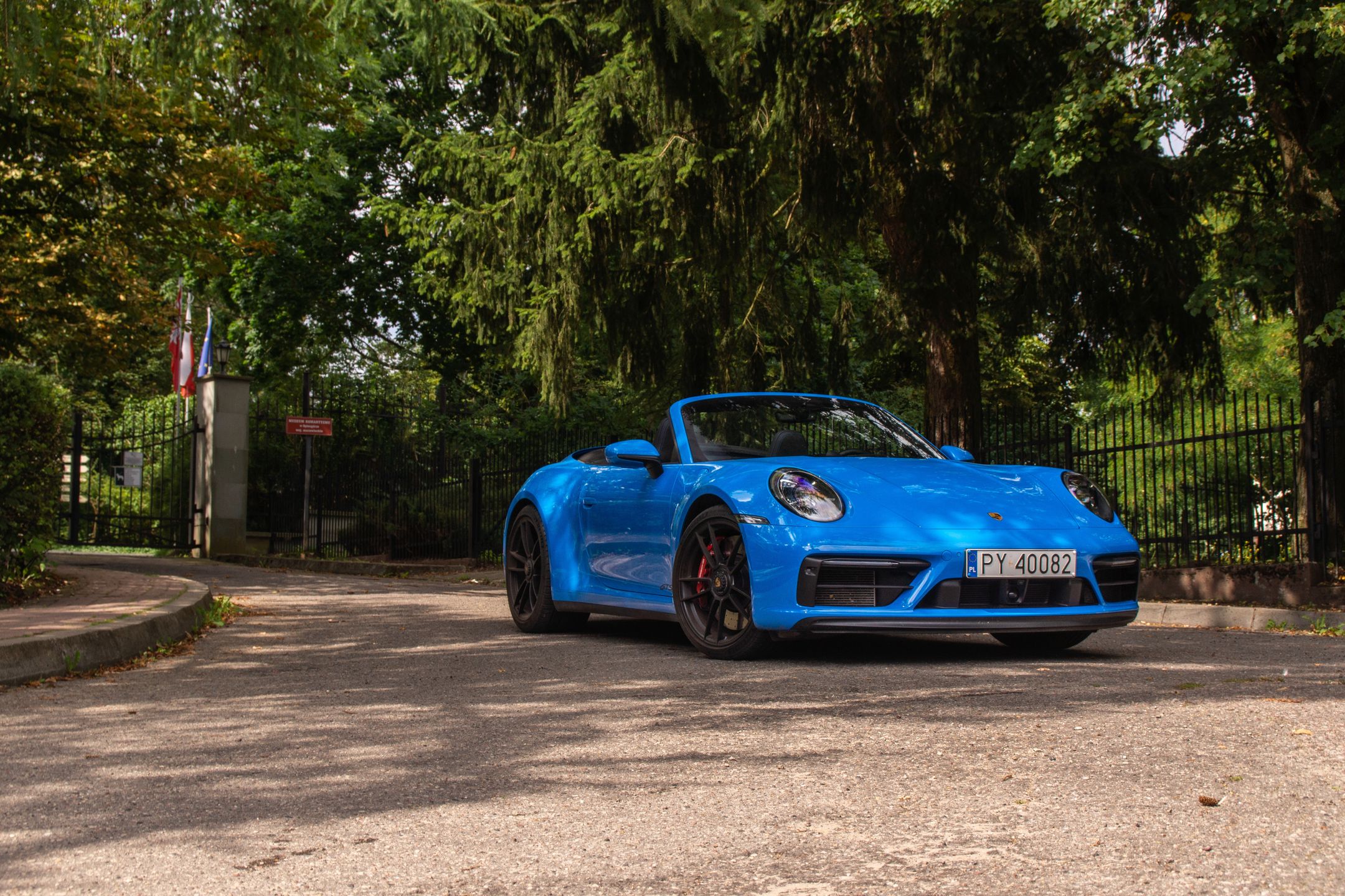 Porsche 911 Carrera 4 GTS Cabriolet