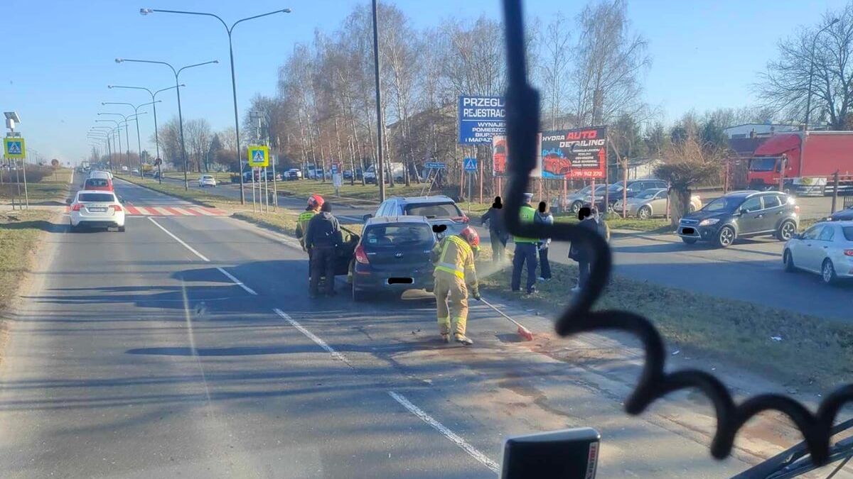 Hyundai wjechał w tył toyoty na al. Witosa