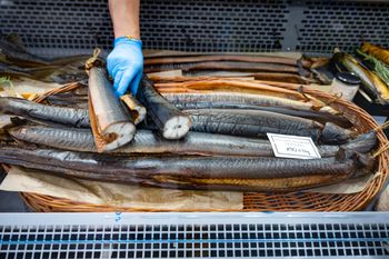 Poszła po ryby na święta. Zapłaciła ogromne pieniądze