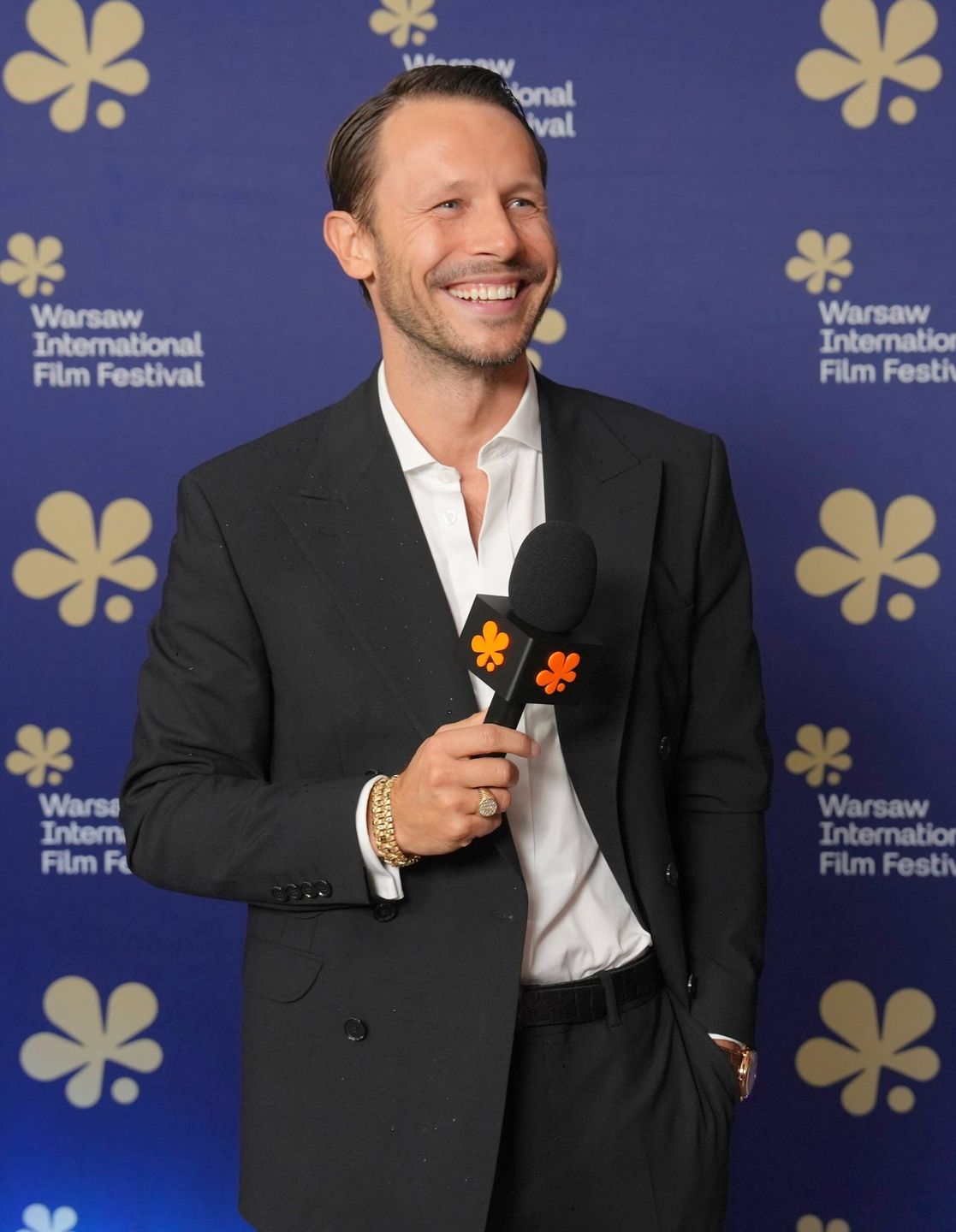  Mateusz Banasiuk

