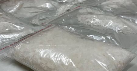 Policjanci przejęli blisko 3 kg substancji psychotropowych. Zatrzymano 6 osób