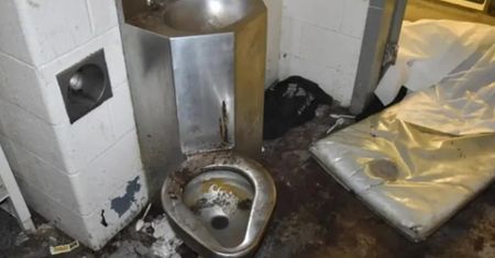 Zjadały go pluskwy i wszy w amerykańskim więzieniu. Wstrząsające wyniki sekcji zwłok