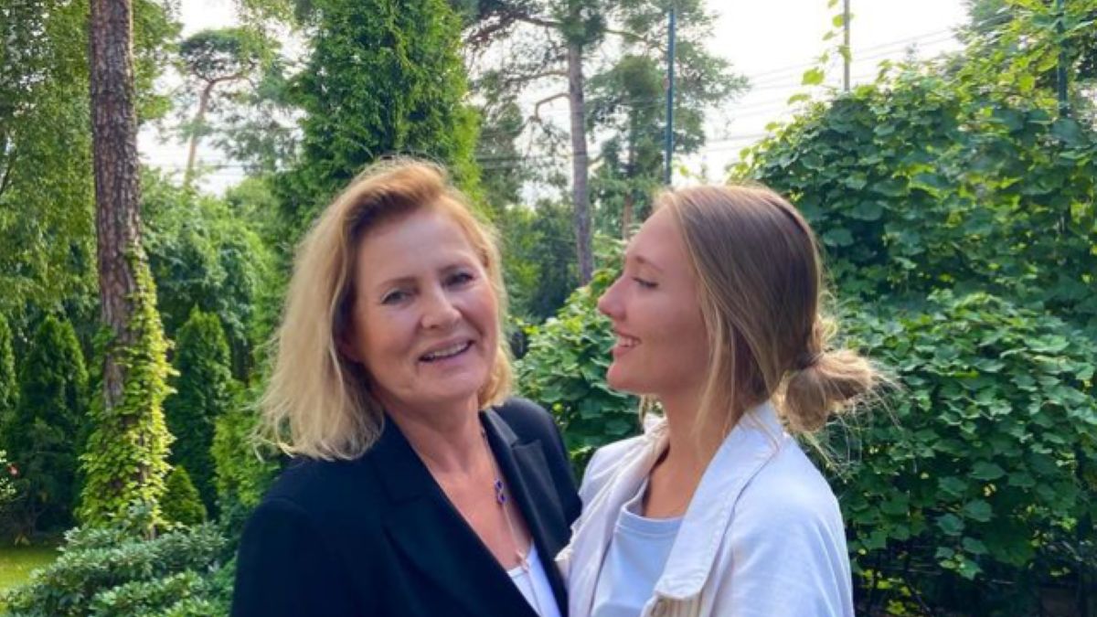 Karolina Matej zagrała w tej samej produkcji, co jej znana babcia. Czy młoda aktorka przyćmi Grażynę Szapołowską?