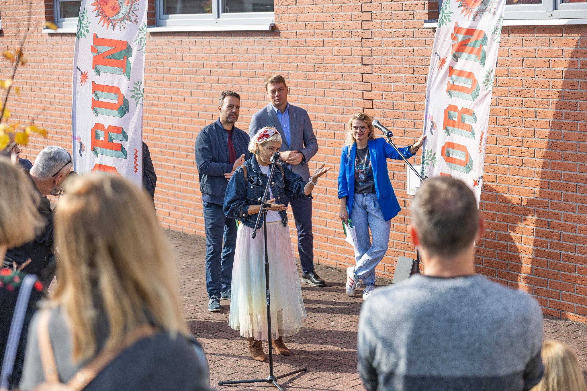 6 października w SP 15 odsłonięto mural, zaprojektowany przez uczniów.