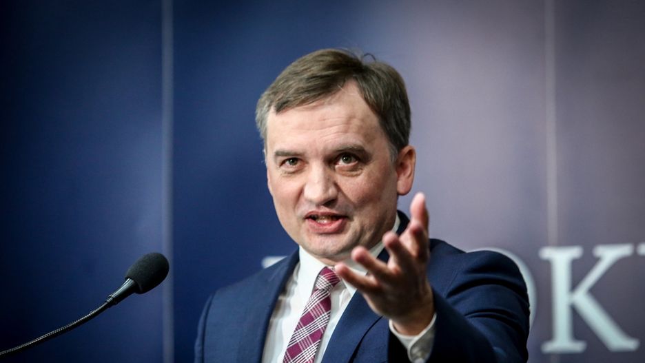 Zbigniew Ziobro do dymisji? Jest odpowiedź: Strach zajrzał w oczy?"