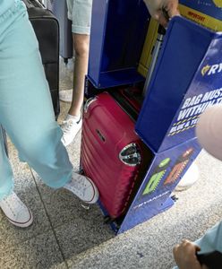 Walizka była za duża o pół centymetra. Ryanair kazał zapłacić 288 zł