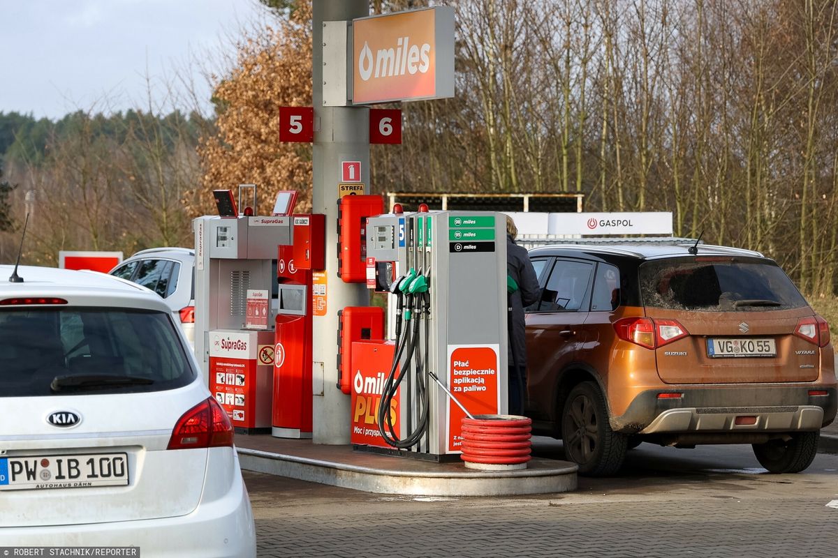 Ceny paliw spadają w całej Polsce