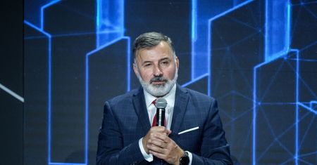 Zbigniew Jagiełło z nagrodą money.pl. Kim jest Człowiek Roku 2021?